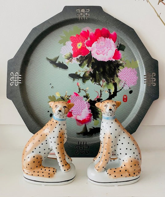 Set of two sitting ceramic Leopards